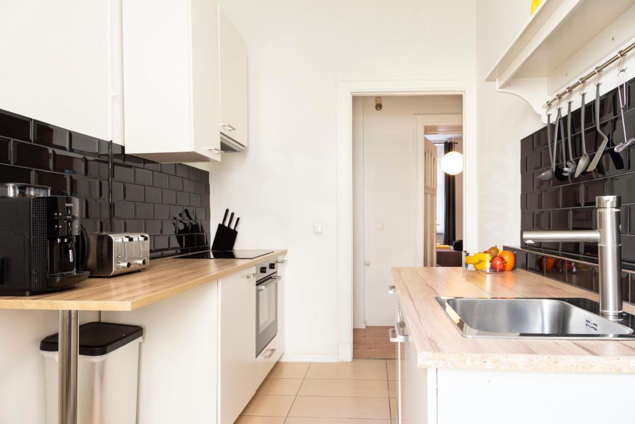 Appartement Freshly Renovated 2Br&Lr+Walk-In Rainshower à Berlin Extérieur photo